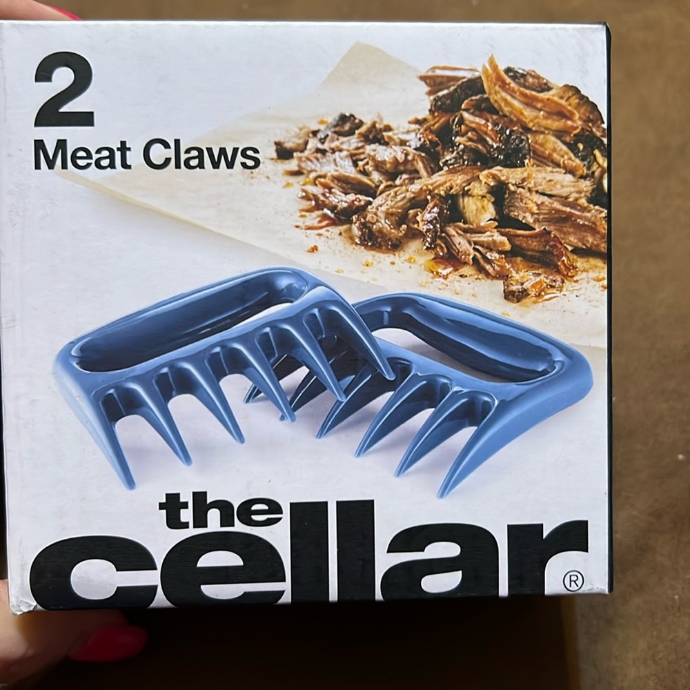 NIB the Cellar 2 Meat Claws